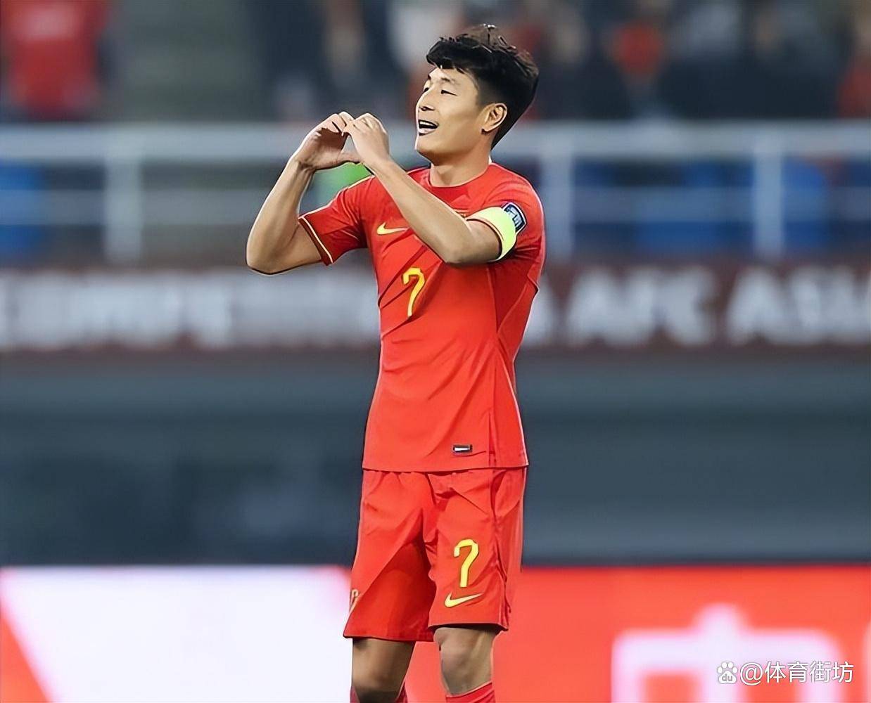 乐动体育官方网站 -武磊遭遇争议红牌，多特蒙德乘势反超比分完成逆转的简单介绍