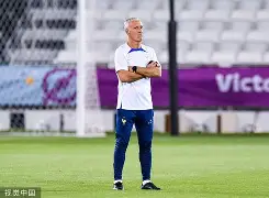 乐动体育入口 -格列兹曼重伤倒地，莫德里奇全队围拢祈祷，场面感人的简单介绍